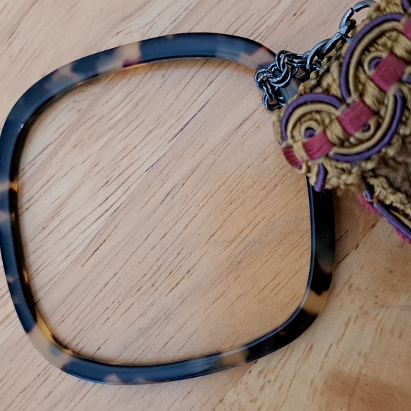 Lorren Bell Floral Tapestry Clutch with Faux Tortoiseshell Zipper Pull - Picture 3 of 10